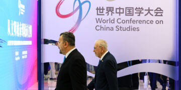 Scholars Urge Global Focus on Modern China Studies