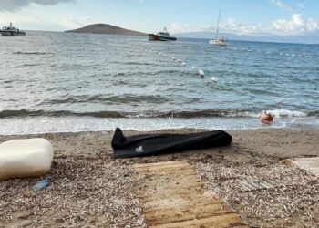 Seventeen B die in Aegean migrant boat sinking in latest disaster