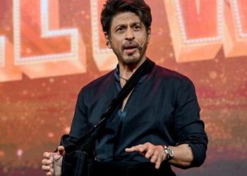Shah Rukh Khan Officially Becomes a Billionaire