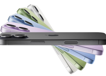 Tim Cook Says iPhone 17 Demand Surpasses Expectations