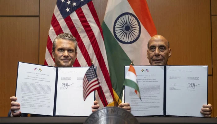 US and India Sign 10-Year Defense Pact