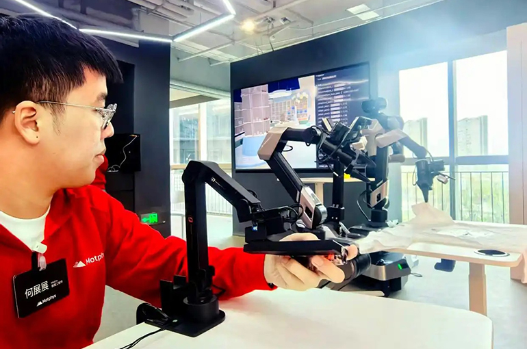 Wuhan Launches China’s First Robot Training Field with Domestic Tech
