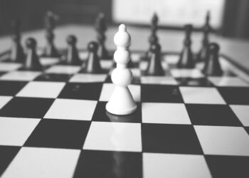 black and white 2558363 960 720.jpg