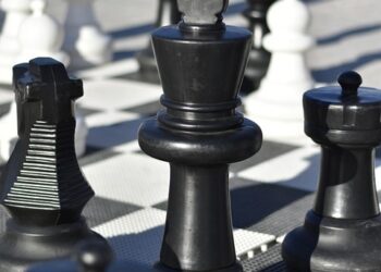 chess game 4700398 960 720.jpg