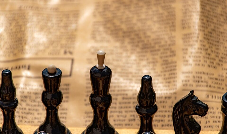 chess pieces 5118185 960 720.jpg