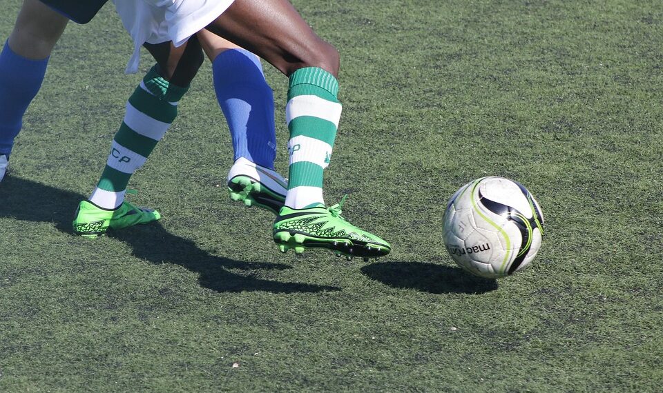 football 1043599 960 720.jpg