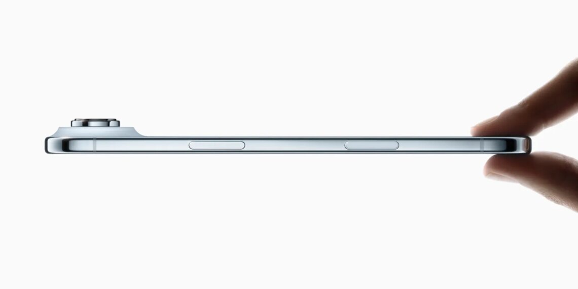 iPhone Air Battery Lasts a Day in Tests