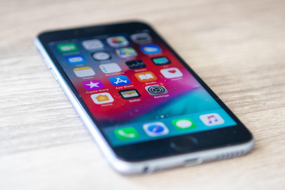 iphone 4979037 960 720.jpg