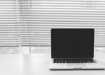 macbook 923128 960 720.jpg