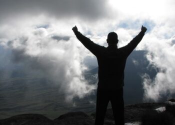 50 World Leaders Past Jobs  
1.  Narendra Modi - Tea seller
2.  Volodymyr Zelen