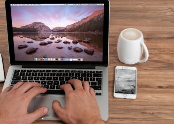 office 583841 960 720.jpg