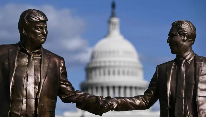 A statue depicting US President Donald Trump and Jeffrey Epstein holding hands near the US Capitol on October 2, 2025, in Washington, DC. — AFP