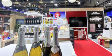 Australia Firms Maintain Investment in China Amid Tariff Worries, AustCham Finds