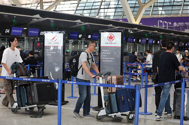 China-Canada Direct Flights Drop to One-Third of Pre-Pandemic Levels