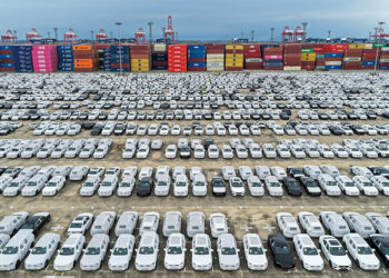 China to Lead Global Car Exports for 3rd Year in 2025, Powered by NEVs