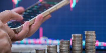 China’s $421M Chip Fund Eyes Early Exit with Piotech, Yandong Sales