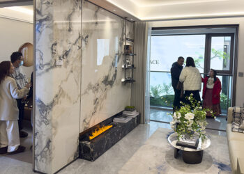 China’s Housing Battle: Discounts and Free Stays Ignite Competition