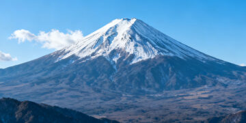 China’s Top 3 Airlines Provide Free Refunds & Rebooking for Japan Flights Amid Travel Advisories