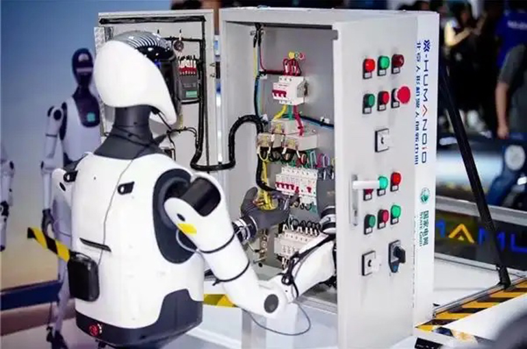 Chinese Robotics Firms Launch Open Platforms, Shift Focus from Dexterity to Usability