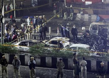 Eight Dead in Car Explosion Near Delhi’s Red Fort