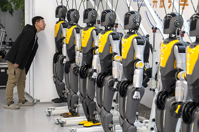 Industry Insiders Say Overcapacity Concerns in Robotics Are Premature