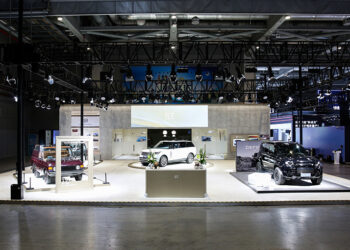 JLR Celebrates 8 Years at CIIE, Showcasing British Heritage & Luxury