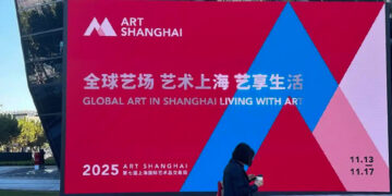 Mainland Chinese Collectors Lead in Spending for Second Year, UBS Report Reveals