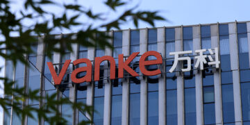 Vanke Shares Fall as Developer Seeks USD280M Bond Extension