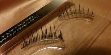 eyelashes 315626 960 720.jpg