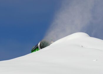 snow cannon 1812279 960 720.jpg