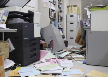 7.6 Magnitude Quake Off Japan Sparks Tsunami Alert