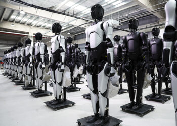 AgiBot's 5,000th Robot Completes Production Milestone