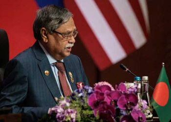 Bangladesh President, Feeling Humiliated, Plans to Resign Midterm