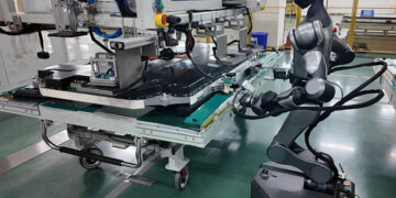 CATL Introduces Intelligent Robots at Luoyang Battery Factory