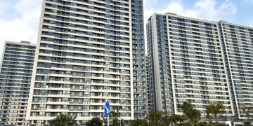 China Launches Commercial REITs Pilot to Boost Mall, Office, and Hotel Financing