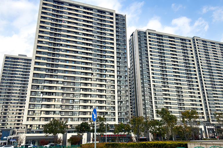 China Launches Commercial REITs Pilot to Boost Mall, Office, and Hotel Financing