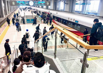 China Sees Spike in High-Speed Train Bookings for New Year's Holiday