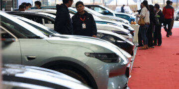 China's Retail Car Sales Drop Accelerates in November