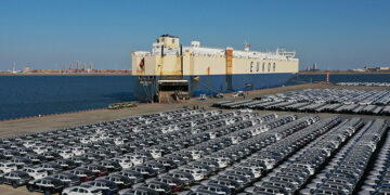 China’s Smart Car Firms Have Unique Global Growth Opportunity, Says EV100’s Zhang