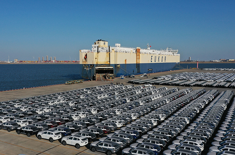 China’s Smart Car Firms Have Unique Global Growth Opportunity, Says EV100’s Zhang