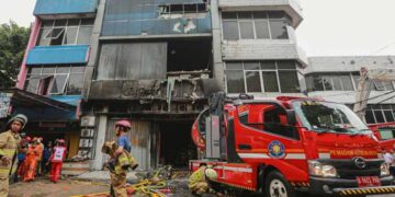 Fire in Jakarta's Building Claims 20 Lives: Police