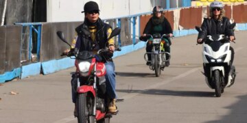 Iranian women bikers defy laws and norms to ride freely