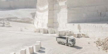 Jerusalem Stone's Popularity Persists Amid West Bank Economy