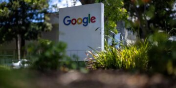 NYT Reporter Sues Google, xAI & OpenAI Over Chatbot Training