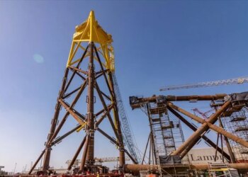 Oil-Dependent UAE Harnesses AI to Boost Economy