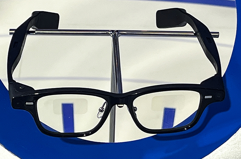 Suppliers Surge to Meet Sky-High Demand for Alibaba's AI Glasses