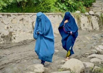 UN Urges Taliban to Allow Afghan Women Back in Offices