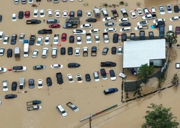 Urgent Aid Race for Asia Flood Victims as Toll Nears 1,200