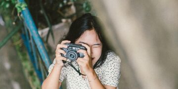 Most Luxurious Cities in the World

1.  Dubai, UAE
2.  Los Angeles, USA
3.  Pari