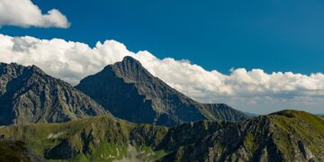 40 Safest Cities in the World, 2025

1.  Vaduz, Liechtenstein 
2.  Andorra la Ve